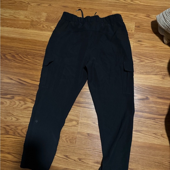 Lululemon Ready Set Cargo Pants - Picture 6 of 6